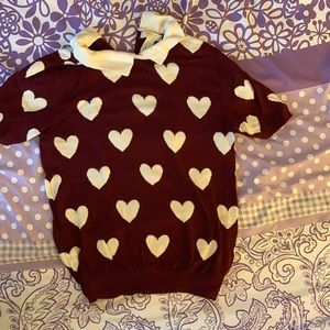 Burgundy and cream short-sleeve heart sweater